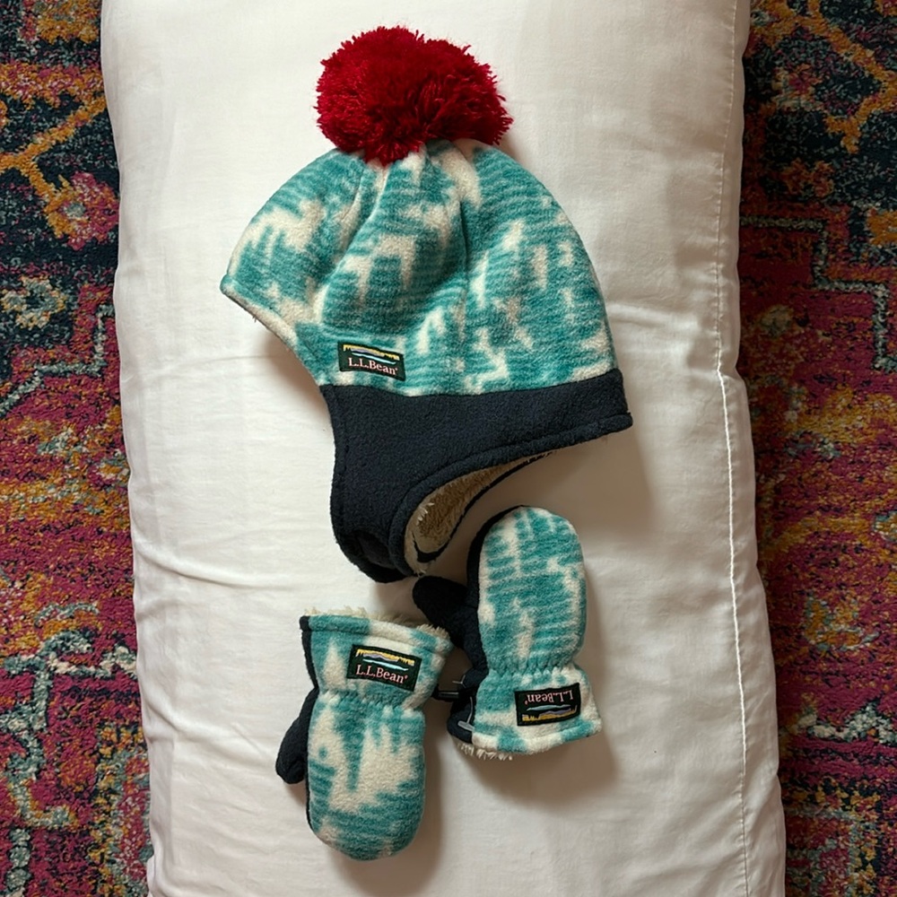 LL bean baby hat and mitten set